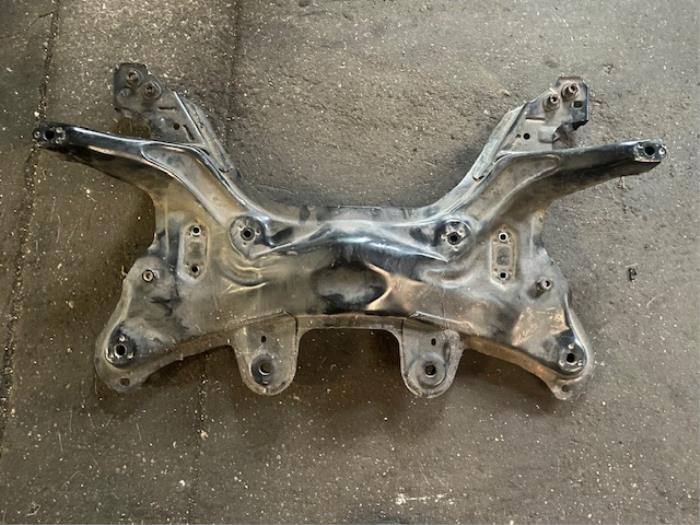 Subframe from a Fiat 500C (312) 1.2 69 2014