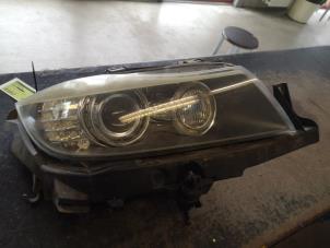 Used Headlight, right BMW 3 serie Touring (E91) 320i 16V Price on request offered by Bongers Auto-Onderdelen Zeeland
