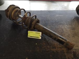 Used Front shock absorber rod, left BMW 3 serie Touring (E91) 320i 16V Price on request offered by Bongers Auto-Onderdelen Zeeland
