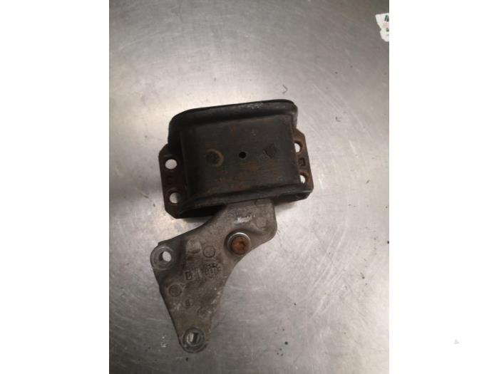 Used Engine mount Citroen C4 Grand Picasso (UA) 1.8 16V Price on request offered by Bongers Auto-Onderdelen Zeeland