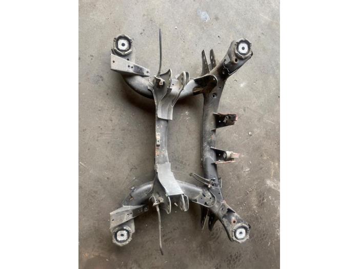 Begagnade Underram BMW X6 (E71/72) M50d 3.0 24V Pris på förfrågan erbjuds av Bongers Auto-Onderdelen Zeeland
