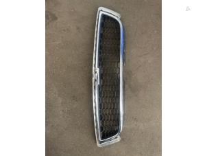 Used Bumper grille Chevrolet Captiva (C140) 2.4 16V 4x2 Price on request offered by Bongers Auto-Onderdelen Zeeland