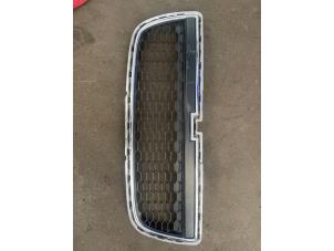 Used Bumper grille Chevrolet Captiva (C140) 2.4 16V 4x2 Price on request offered by Bongers Auto-Onderdelen Zeeland