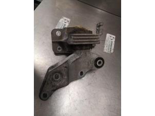 Used Engine mount Mercedes Vito (447.6) 1.6 109 CDI 16V Price on request offered by Bongers Auto-Onderdelen Zeeland