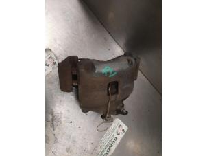 Used Front brake calliper, right Fiat 500 (312) 0.9 TwinAir 85 Price on request offered by Bongers Auto-Onderdelen Zeeland