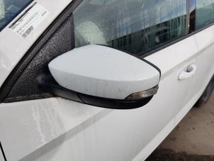 Used Wing mirror, left Skoda Fabia III (NJ3) 1.0 12V Price on request offered by Bongers Auto-Onderdelen Zeeland