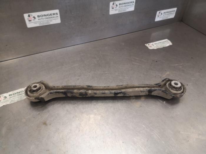 Lower wishbone, rear right from a BMW 1 serie (E88) 118d 16V 2009