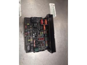 Used Fuse box BMW 1 serie (E88) 118d 16V Price on request offered by Bongers Auto-Onderdelen Zeeland