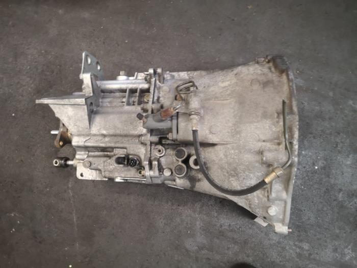 Gebrauchte Getriebe BMW 5 serie (E39) 520i 24V Preis auf Anfrage angeboten von Bongers Auto-Onderdelen Zeeland