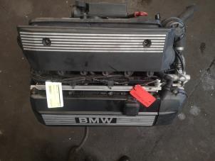 Begagnade Motor BMW 5 serie (E39) 520i 24V Pris på förfrågan erbjuds av Bongers Auto-Onderdelen Zeeland