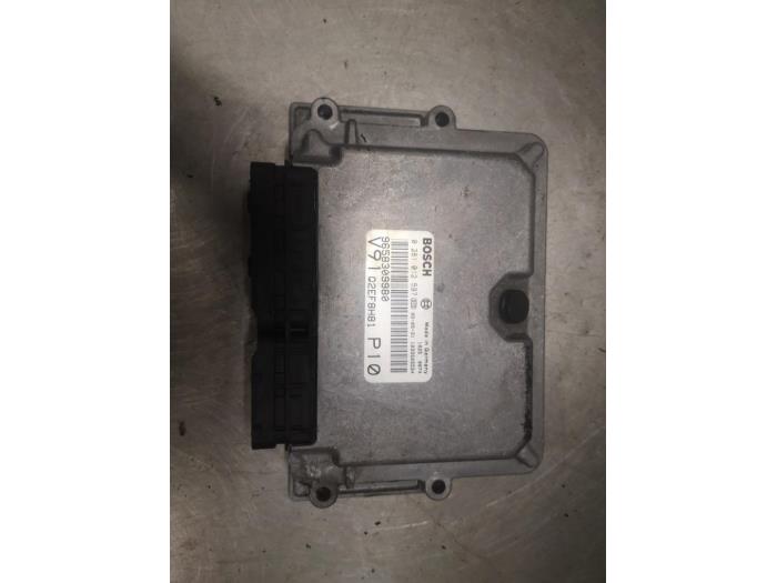 Used Engine management computer Fiat Ducato (243/244/245/247) 2.0 JTD Price on request offered by Bongers Auto-Onderdelen Zeeland