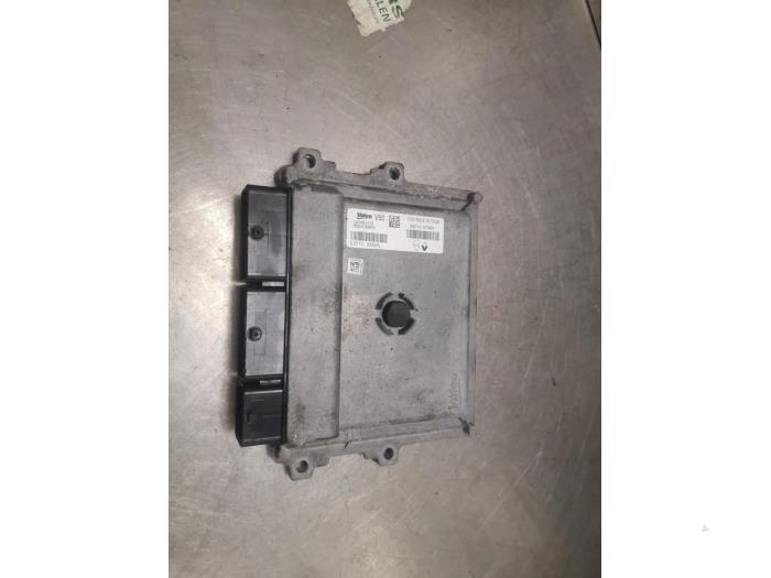Used Engine management computer Renault Captur I (2R) 0.9 Energy TCE 12V Price on request offered by Bongers Auto-Onderdelen Zeeland