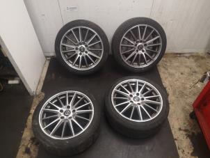 Usados Juego de llantas y neumáticos Mazda MX-5 (NC18/1A) 2.0i 16V Precio de solicitud ofrecido por Bongers Auto-Onderdelen Zeeland