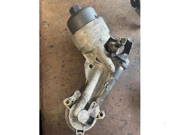 Gebrauchte Ölfiltergehäuse Peugeot 207/207+ (WA/WC/WM) 1.4 16V Preis auf Anfrage angeboten von Bongers Auto-Onderdelen Zeeland