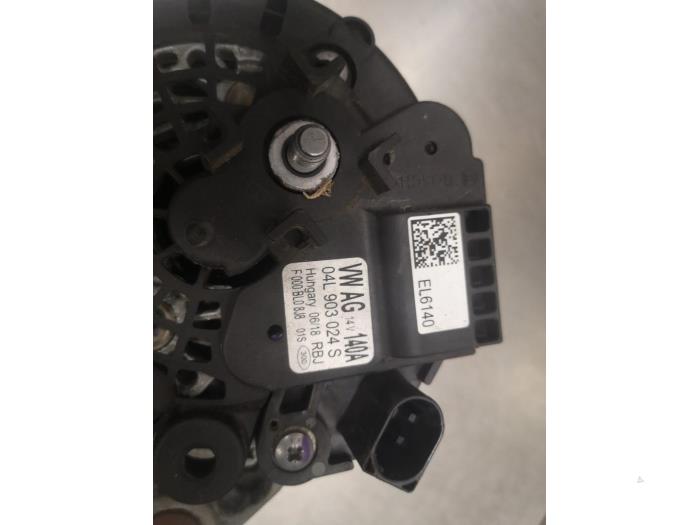 Dynamo from a Volkswagen Caddy Combi IV 2.0 TDI 102 2018