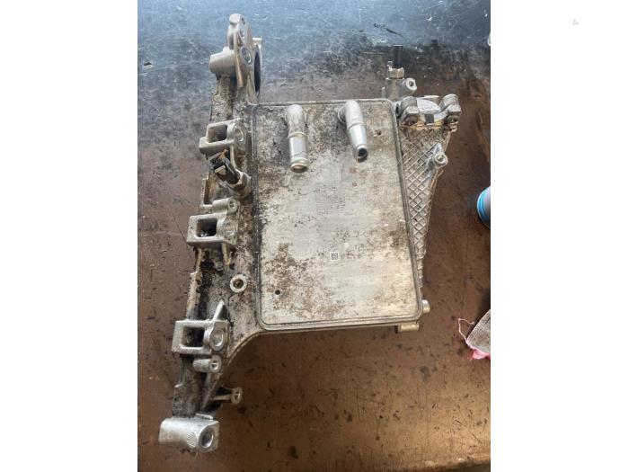 Begagnade Insugsrör Volkswagen Caddy Combi IV 2.0 TDI 102 Pris på förfrågan erbjuds av Bongers Auto-Onderdelen Zeeland