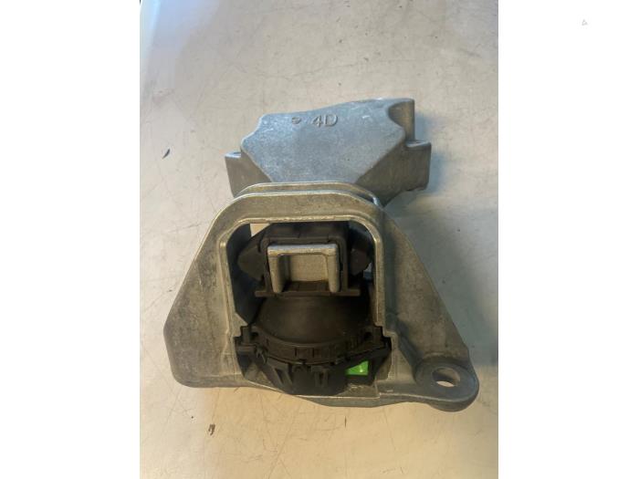 Usagé Support moteur Nissan Micra (K14) 1.0 IG-T 92 Prix sur demande proposé par Bongers Auto-Onderdelen Zeeland