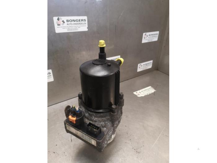 Usagé Pompe de direction Peugeot 206+ (2L/M) 1.4 HDi Prix sur demande proposé par Bongers Auto-Onderdelen Zeeland