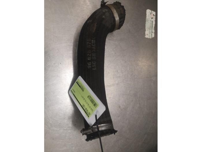 Gebrauchte Intercooler Schlauch Opel Antara (LA6) 2.0 CDTI 16V 4x4 Preis auf Anfrage angeboten von Bongers Auto-Onderdelen Zeeland
