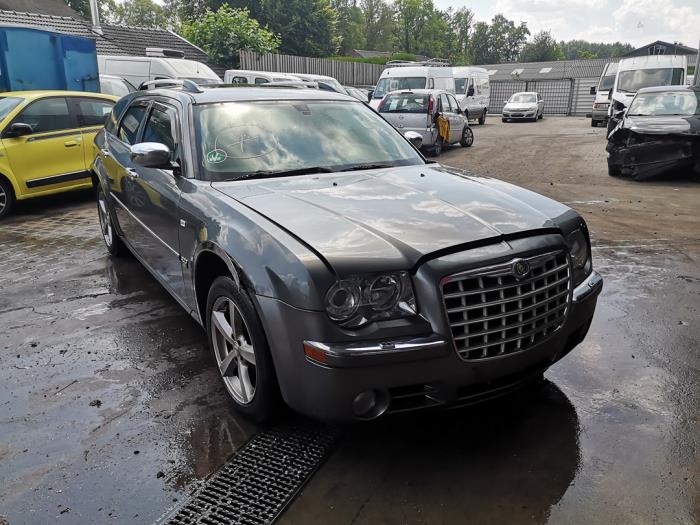 Używane Silnik Chrysler 300 C Touring 3.0 CRD 24V Cena € 1.850,00 Procedura marży oferowane przez Bongers Auto-Onderdelen Zeeland