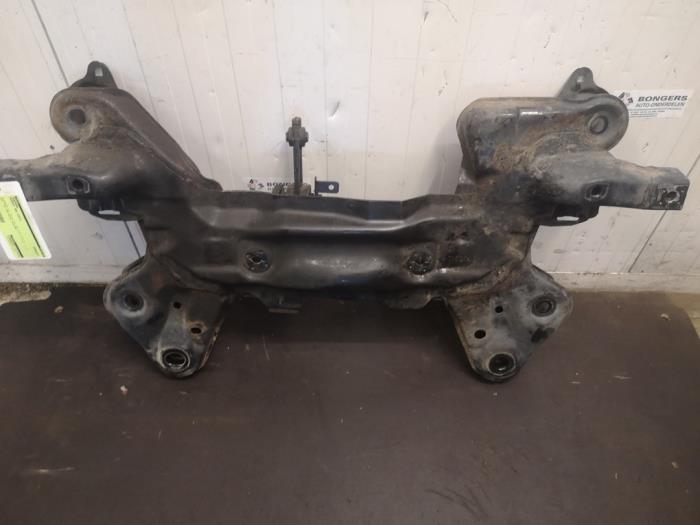 Used Subframe Peugeot 208 I (CA/CC/CK/CL) 1.4 HDi Price on request offered by Bongers Auto-Onderdelen Zeeland