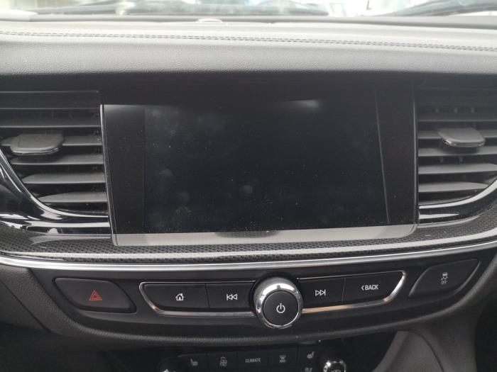 Begagnade Innerdisplay Opel Insignia Grand Sport 2.0 CDTI 16V 4x4 Pris på förfrågan erbjuds av Bongers Auto-Onderdelen Zeeland