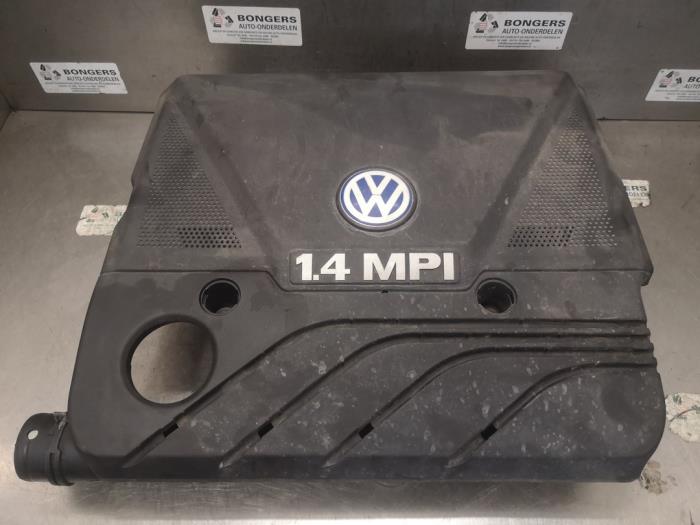 Gebrauchte Abdeckblech Motor Volkswagen Polo III (6N2) 1.4 Preis auf Anfrage angeboten von Bongers Auto-Onderdelen Zeeland
