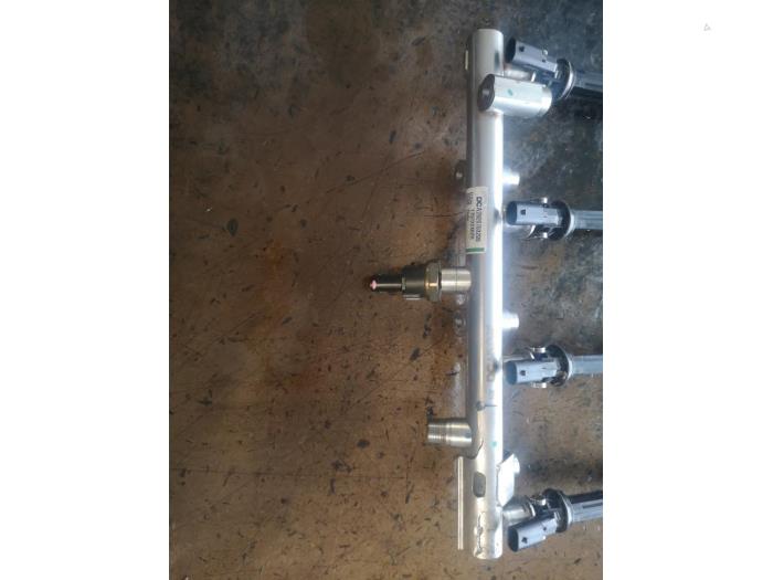 Usagé Système d'injection Renault Kadjar (RFEH) 1.3 TCE 140 FAP 16V Prix sur demande proposé par Bongers Auto-Onderdelen Zeeland
