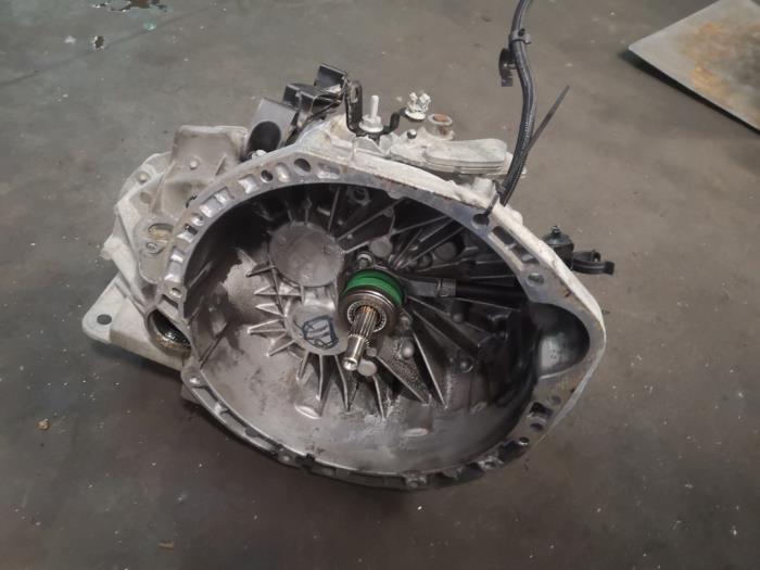 Gebrauchte Getriebe Renault Laguna III (BT) 2.0 dCi 16V 130 Preis auf Anfrage angeboten von Bongers Auto-Onderdelen Zeeland