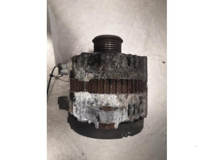 Usagé Dynamo Ford Mondeo IV Wagon 2.0 TDCi 140 16V Prix sur demande proposé par Bongers Auto-Onderdelen Zeeland