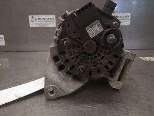 Dynamo d'un Opel Insignia Grand Sport 2.0 CDTI 16V 4x4 2020