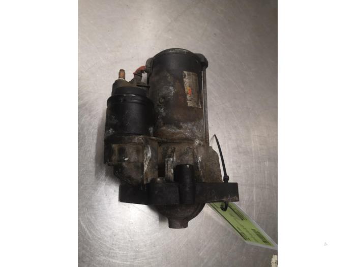 Used Starter Opel Vivaro 2.5 DTI 16V Price on request offered by Bongers Auto-Onderdelen Zeeland