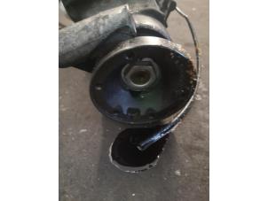 Differential vorne van een Mercedes-Benz ML I (163) 400 4.0 CDI V8 32V 2002