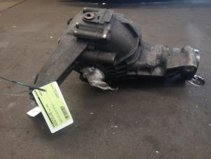 Differential vorne van een Mercedes-Benz ML I (163) 400 4.0 CDI V8 32V 2002