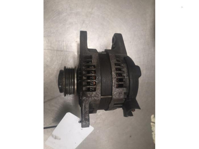 Gebrauchte Dynamo Alfa Romeo Brera (939) 2.4 JTDM 20V Preis auf Anfrage angeboten von Bongers Auto-Onderdelen Zeeland
