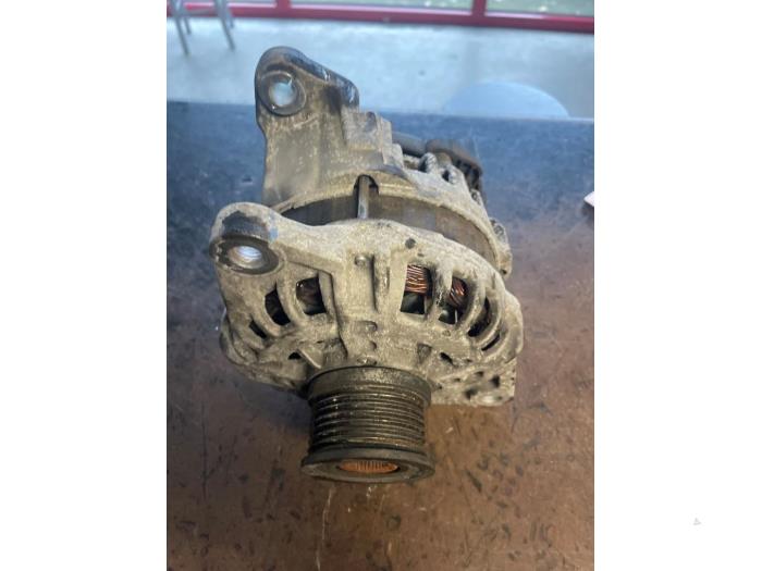 Gebrauchte Dynamo Iveco New Daily VI 33S16, 35C16, 35S16 Preis auf Anfrage angeboten von Bongers Auto-Onderdelen Zeeland