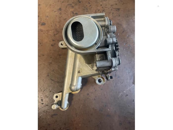 Gebrauchte Ölpumpe Opel Astra K 1.0 Turbo 12V Preis auf Anfrage angeboten von Bongers Auto-Onderdelen Zeeland