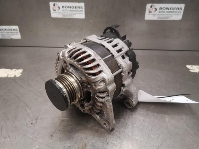 Begagnade Dynamo Nissan Micra (K14) 1.0 12V Pris på förfrågan erbjuds av Bongers Auto-Onderdelen Zeeland