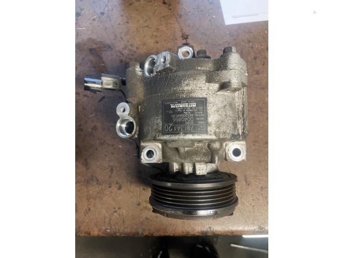 Usagé Compresseur de clim Mitsubishi ASX 1.6 MIVEC 16V Prix sur demande proposé par Bongers Auto-Onderdelen Zeeland
