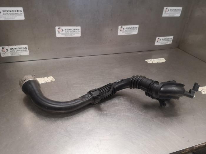 Gebrauchte Intercooler Rohr Dacia Duster (SR) 1.0 TCE 100 Bi-Fuel, Eco-G 12V Preis auf Anfrage angeboten von Bongers Auto-Onderdelen Zeeland