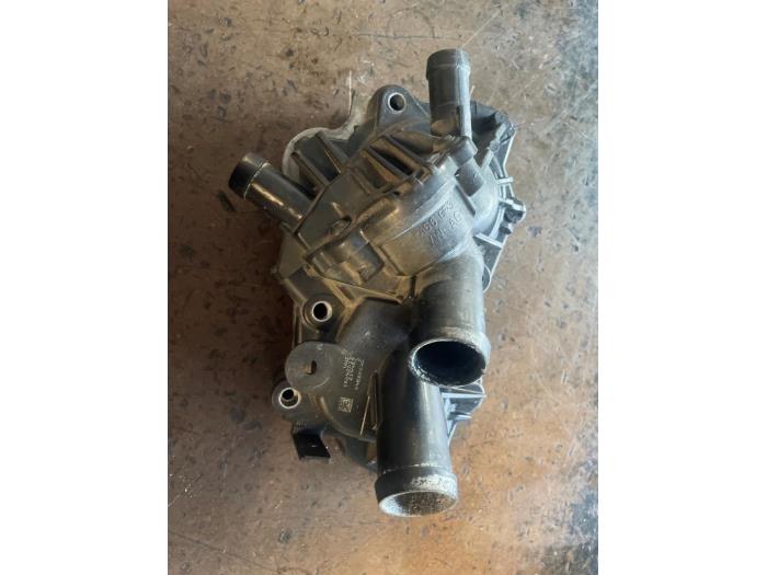 Begagnade Vattenpump Volkswagen Golf VII (AUA) 1.4 TSI 16V Pris på förfrågan erbjuds av Bongers Auto-Onderdelen Zeeland