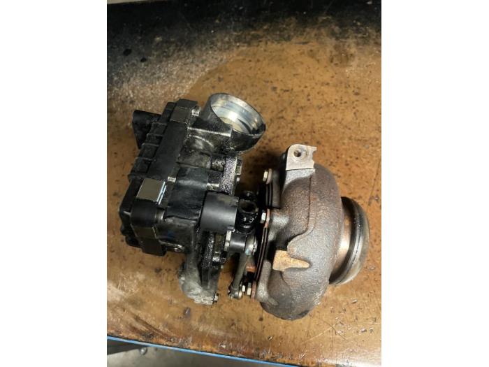 Usagé Turbo Mercedes E-Klasse Prix sur demande proposé par Bongers Auto-Onderdelen Zeeland