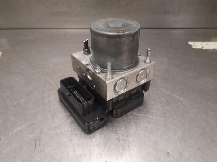 Usagé Bloc ABS Citroen Jumper (U9) 2.2 HDi 130 Prix sur demande proposé par Bongers Auto-Onderdelen Zeeland