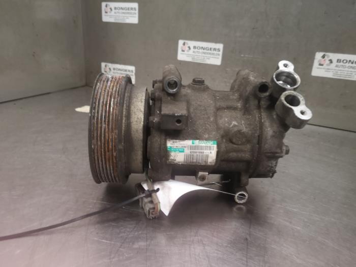 Gebrauchte Klimapumpe Renault Clio III (BR/CR) 1.2 16V 75 Preis auf Anfrage angeboten von Bongers Auto-Onderdelen Zeeland