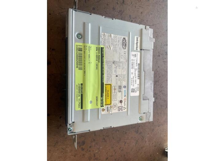Używane Modul radiowy BMW 1 serie (F20) 116i 1.5 12V Cena na żądanie oferowane przez Bongers Auto-Onderdelen Zeeland