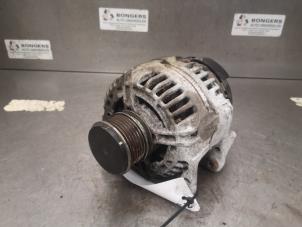 Dynamo d'un Skoda Roomster (5J) 1.9 TDI 2009