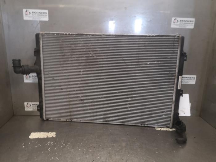Used Radiator Volkswagen Passat Variant (3C5) 2.0 TDI 16V 170 Price on request offered by Bongers Auto-Onderdelen Zeeland