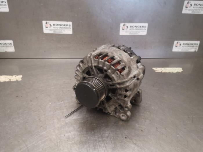 Usagé Dynamo Volkswagen Passat Variant (3C5) 2.0 TDI 16V 170 Prix sur demande proposé par Bongers Auto-Onderdelen Zeeland