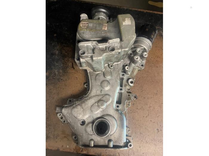 Usagé Couvercle de distribution Volkswagen Touran (1T3) 1.4 16V TSI 140 Prix sur demande proposé par Bongers Auto-Onderdelen Zeeland