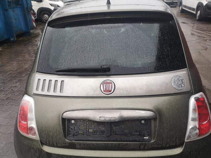 Hayon d'un Fiat 500 (312) 1.2 2009